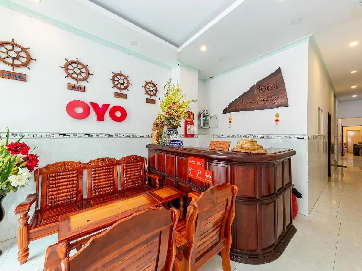 Oyo 828 Hoa Giay Hotel Nha Trang 2*,
